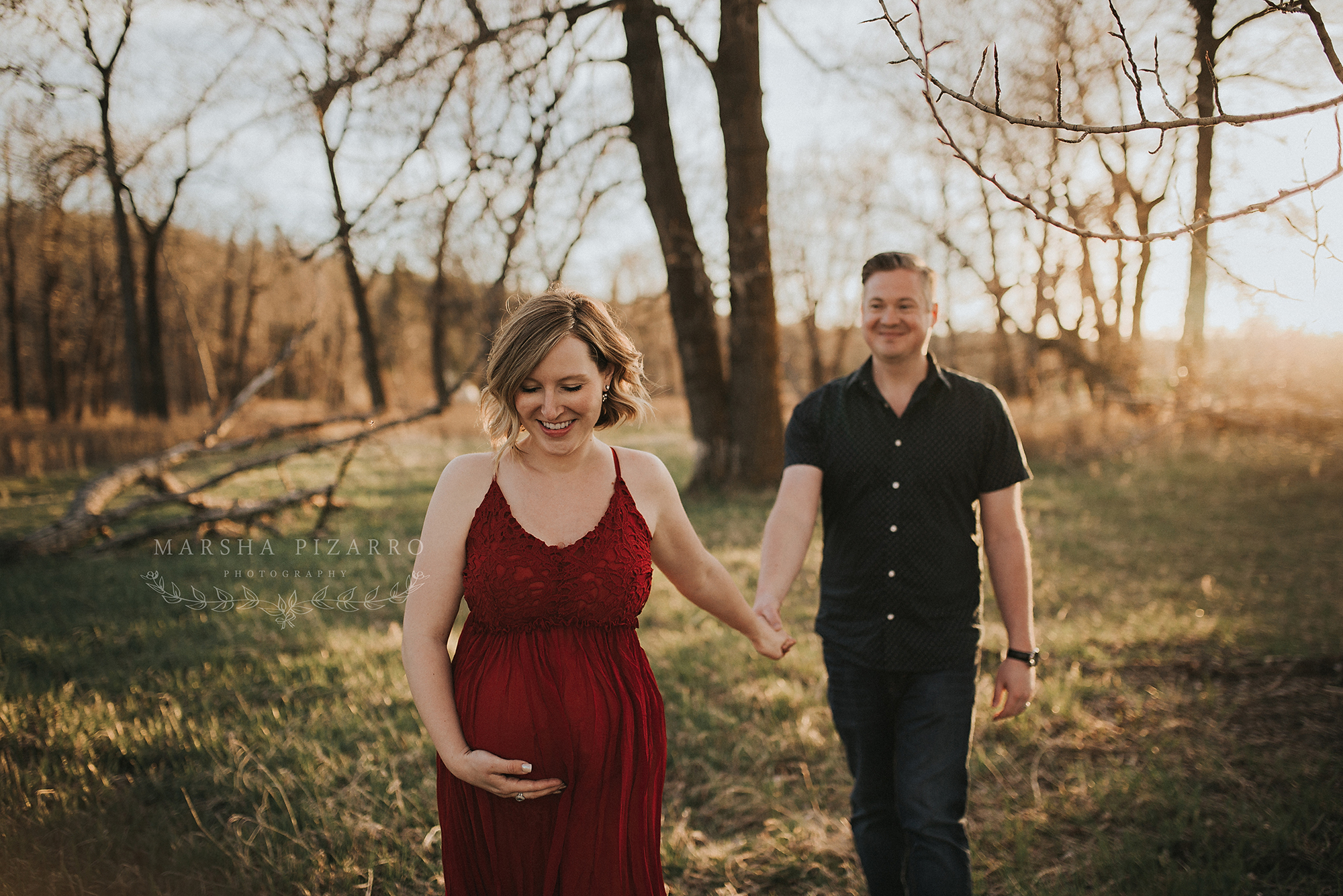 maternity photographer airdrie ab