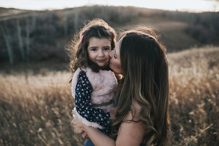 Calgary maternity photographer