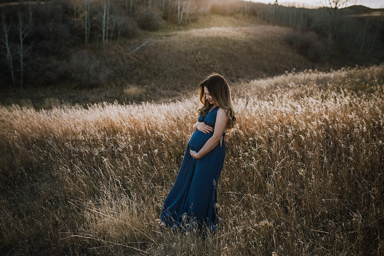 Calgary maternity photographer