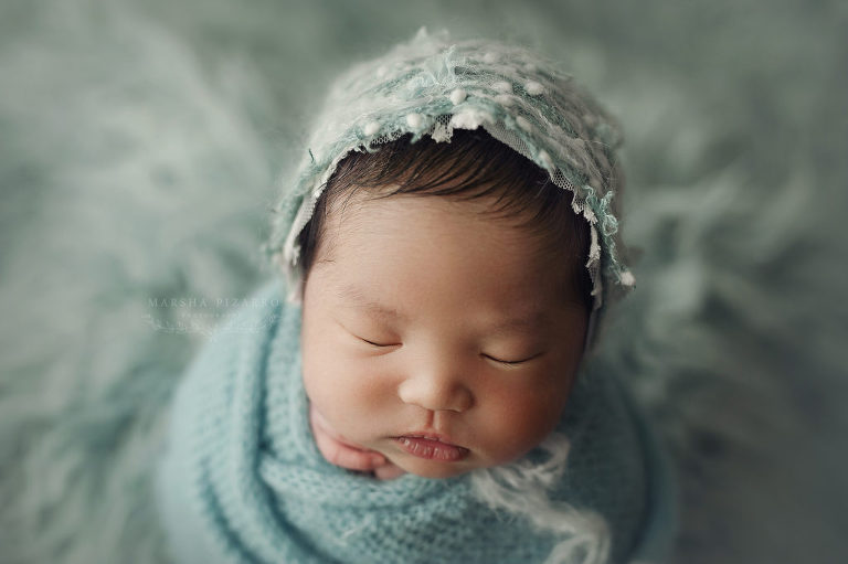 newborn photographer in calgary ab