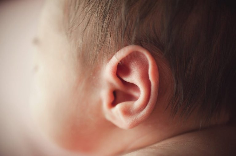 calgary-newborn-photography-baby-girl-brooklyn