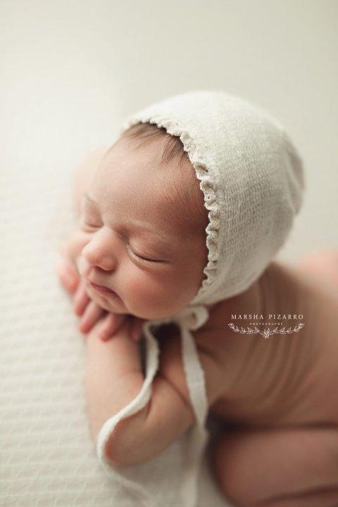 calgary-newborn-photography-baby-girl-brooklyn