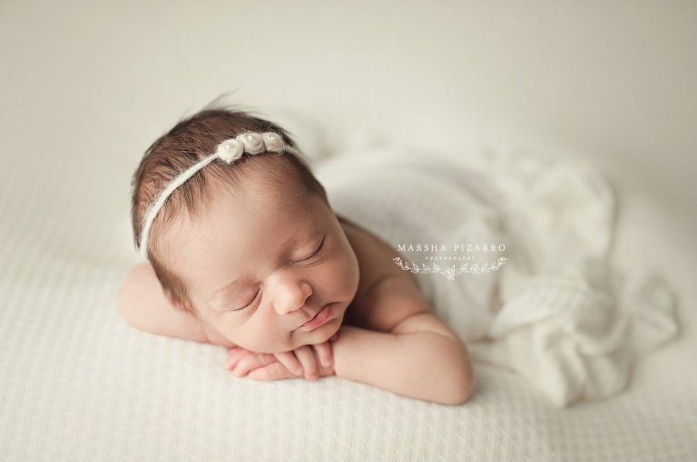 calgary-newborn-photography-baby-girl-brooklyn