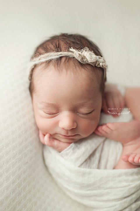 calgary-newborn-photography-baby-girl-brooklyn