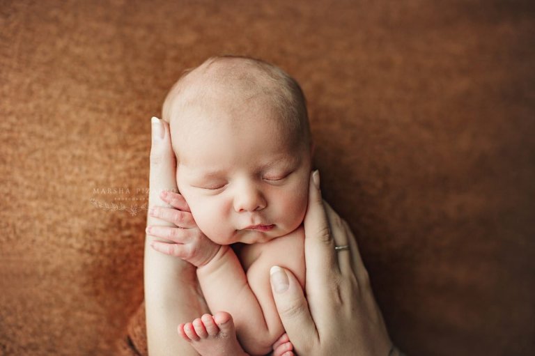 newborn photographer victoria alberta