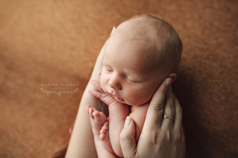 newborn photographer victoria alberta
