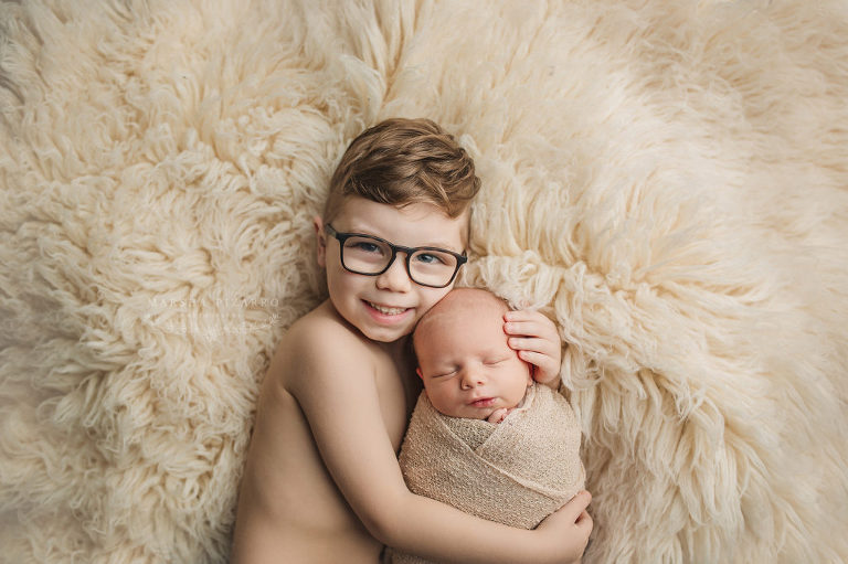 newborn photographer victoria alberta