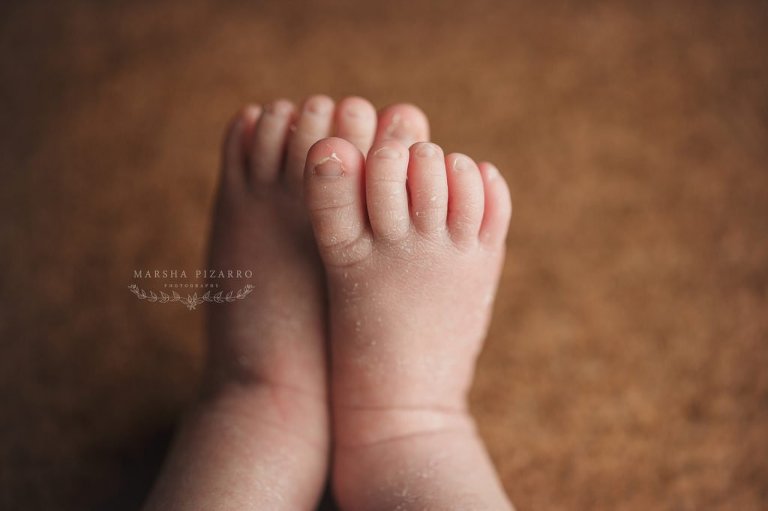 newborn photographer victoria alberta