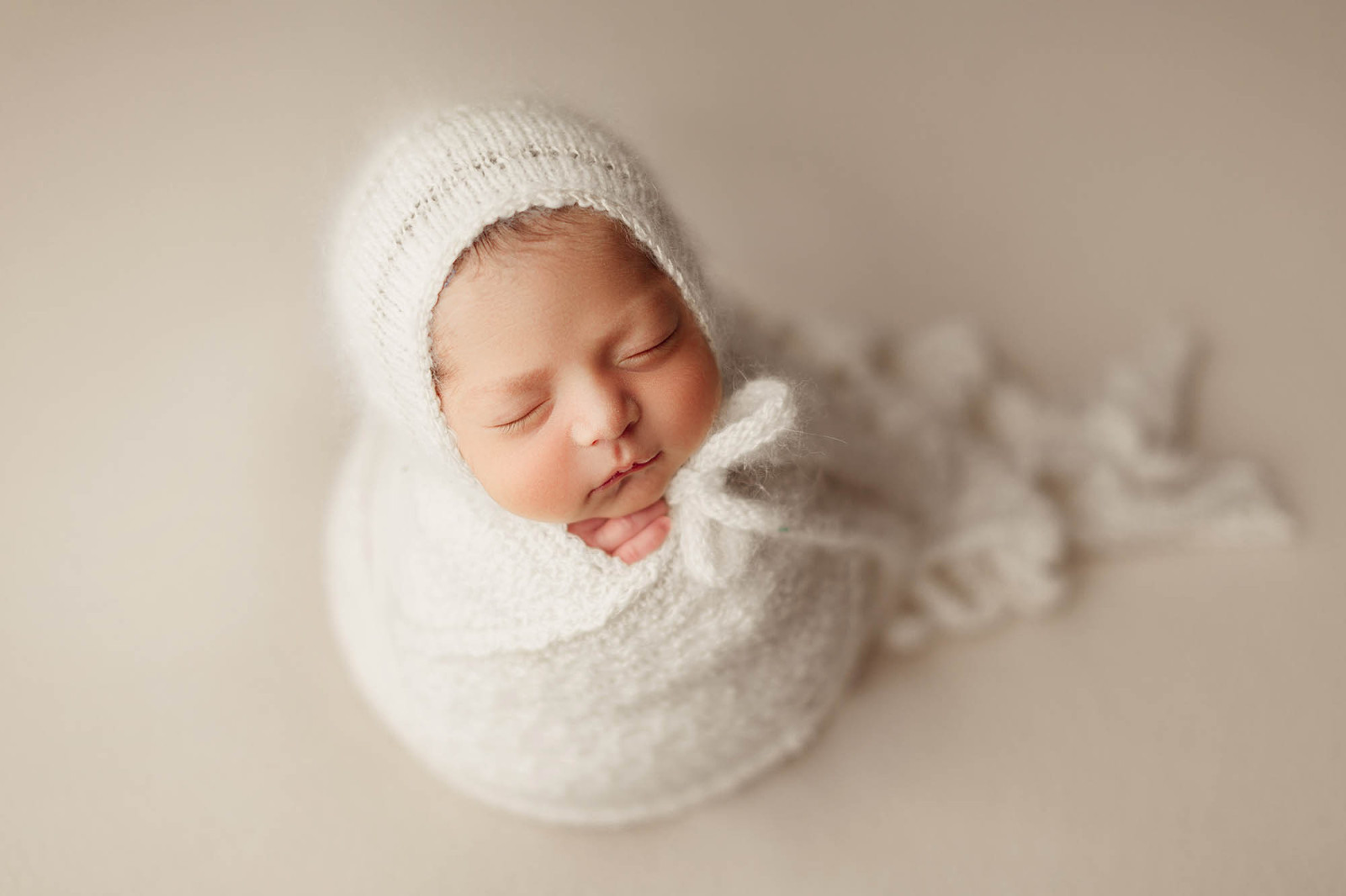 calgary newborn portraits, newborn photos calgary, newborn photography near me